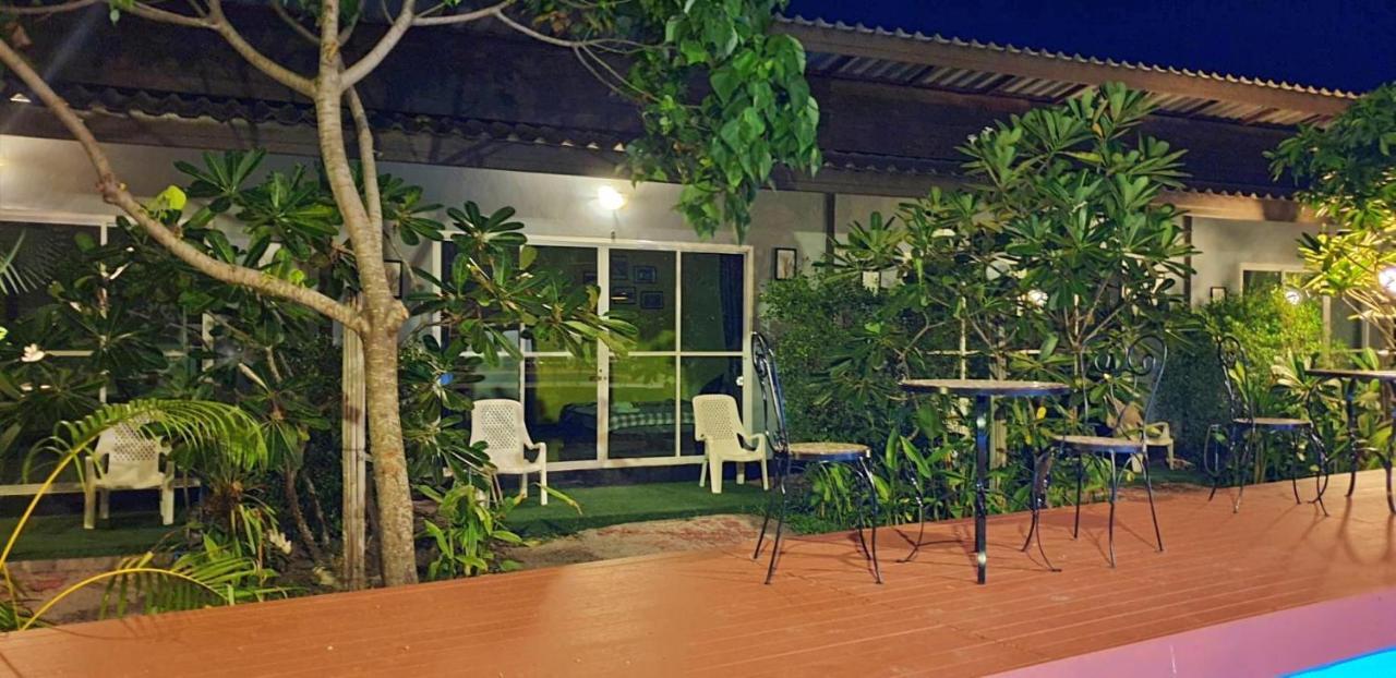 Oasis Lipe Resort Buitenkant foto